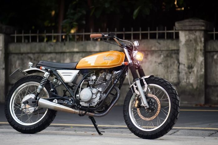 Yamaha SR150 vintage scrambler