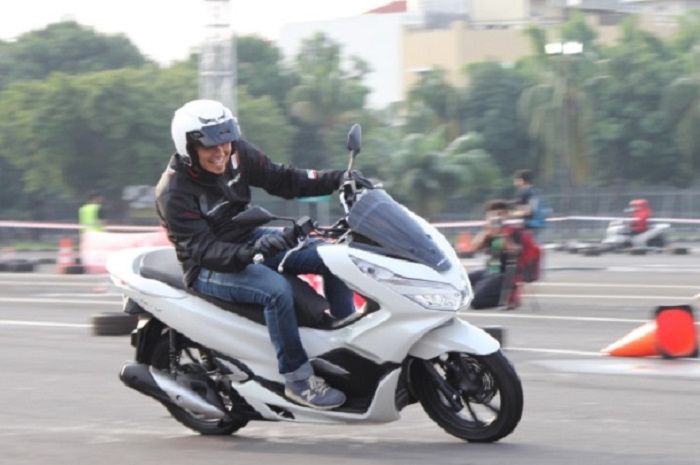 Ilustrasi Honda PCX 150