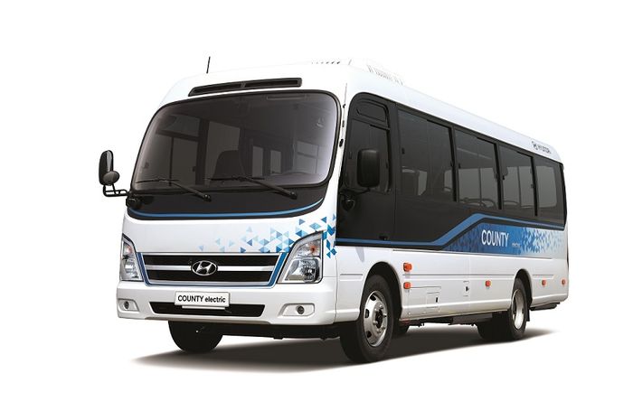 Tampak depan dari Hyundai County Electric