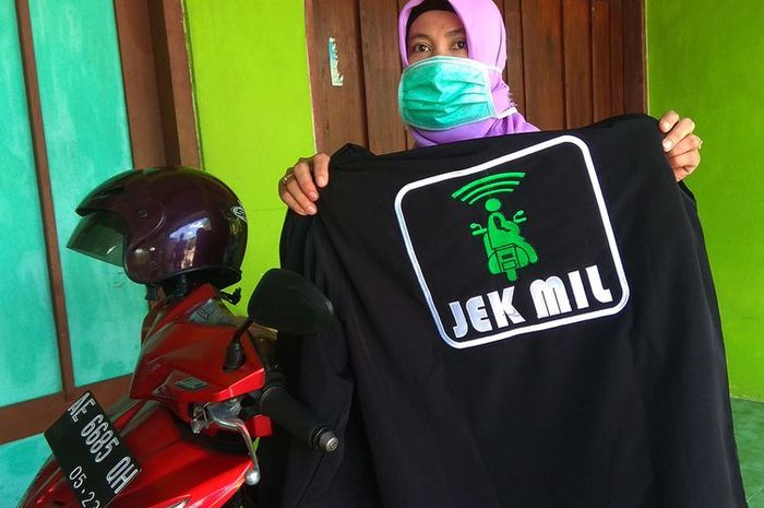 Winarni, salah satu driver ojek ibu hamil atau Jekmil di Kabupaten Magetan. Jekmil memberikan layanan transportasi gratis kepadaibu hamil yang akan memeriksakan kandungan ke puskesmas.