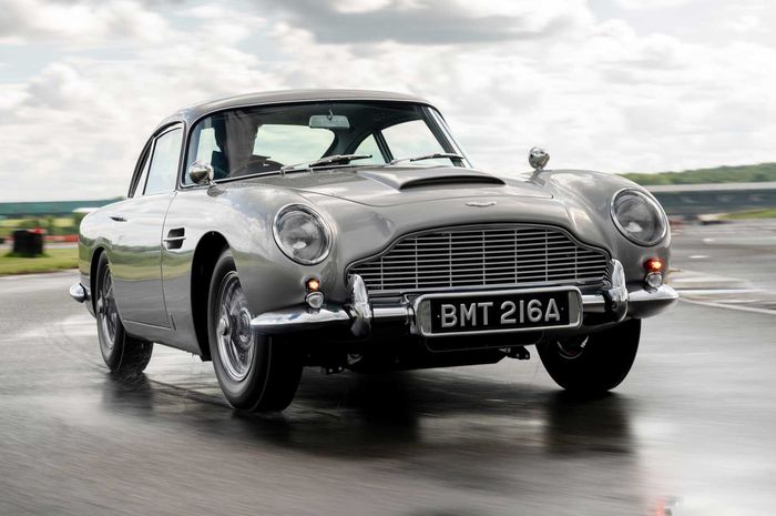 Aston Martin DB5 James Bond