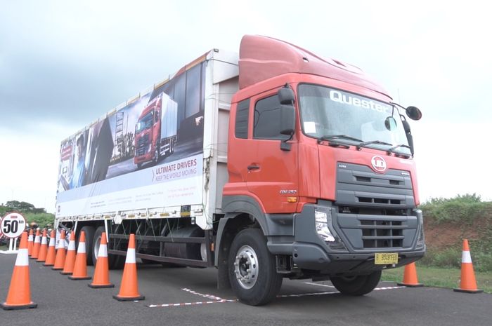 Video first drive UD Trucks CDE 250 6x2 Rigid, sudah tayang di channel Youtube @mobilgede