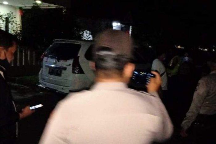 Aksi perampok sadis terjadi di Perumahan Mitra Raya Blok D Nomor 22, Kota Batam, Rabu (8/7/2020), membuat korban mengalami luka parah di bagian kepala.  