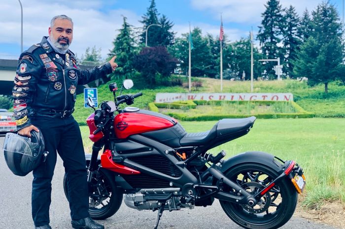 Diego Cardenas, pria yang melakukan perjalanan menyebrangi Amerika Serikat dari Mexico ke Kanada dengan Harley-Davidson LiveWire