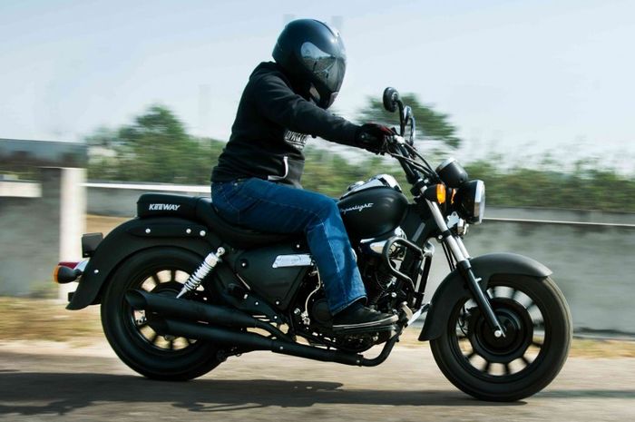 Mirip Benelli Motobi 200 EFI, 'Hampir-Davidson' dari Keeway Motor Cuma