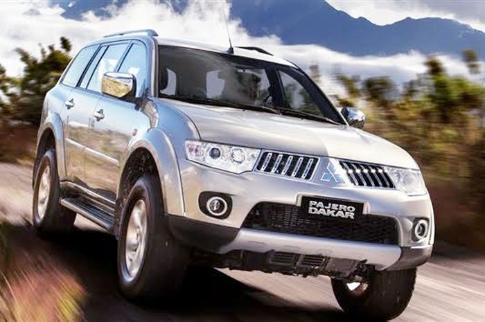 Ilustrasi Mitsubishi Pajero Sport generasi kedua