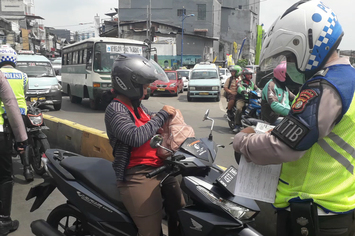 Ilustrasi. Tilang kembali diberlakukan meski masih PSBB
