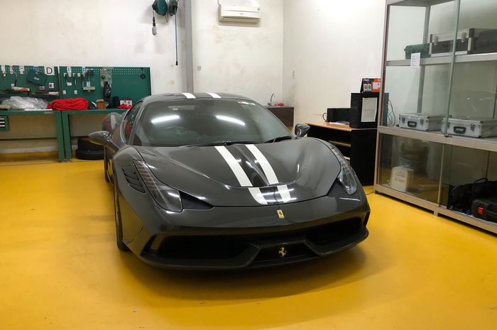 Ferrari 458 Speciale hasil selundupan dilelang Kejagung RI 