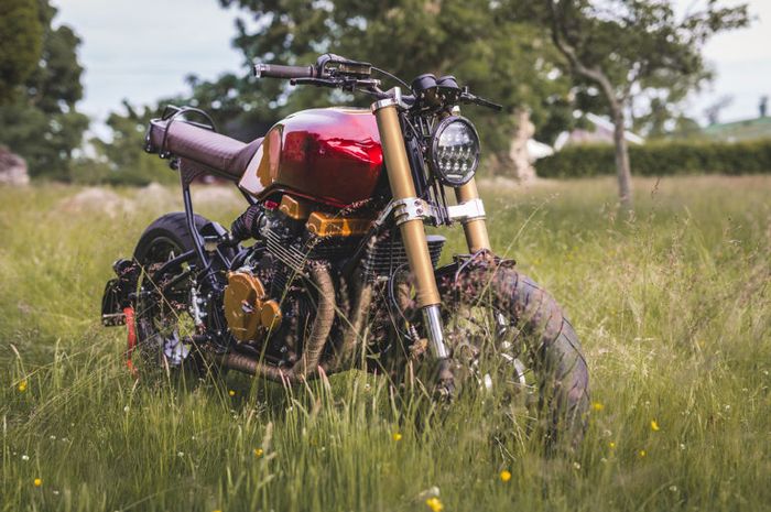 Honda CB750 scrambler