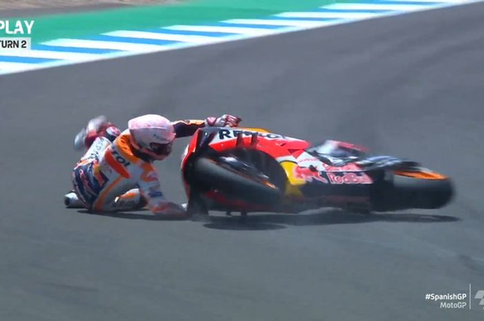 Marc Marquez crash di FP2 MotoGP Spanyol 2020 