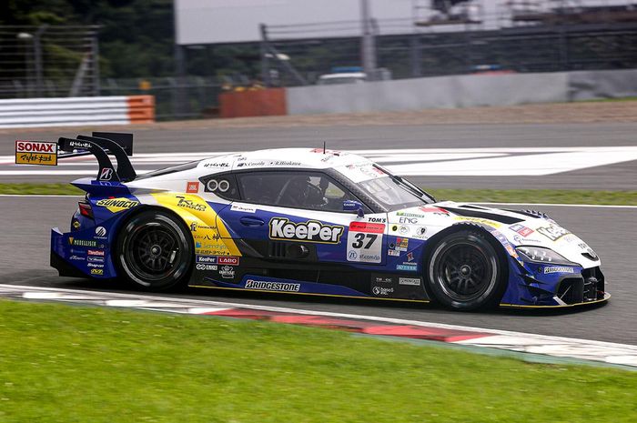 KeePer TOM'S GR Supra menjadi juara seri I Super GT 2020 di Sirkuit Fuji Speedway, Jepang (19/7)