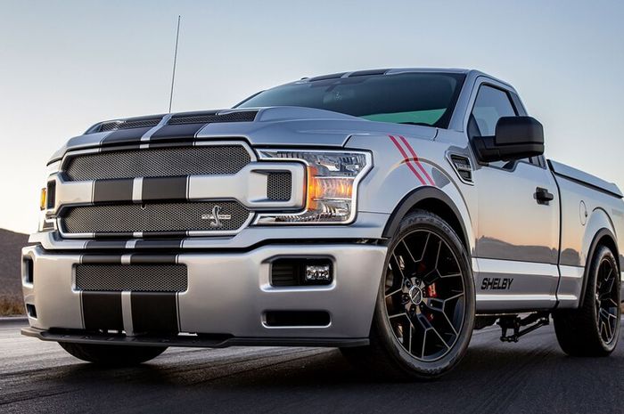 Ford F-150 Super Snake dibekali mesin V8 5.000 plus perangkat supercharger