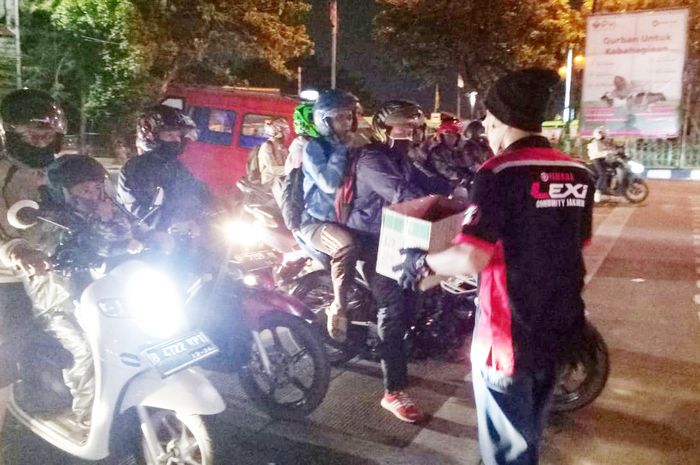 Yamaha Lexi Community Jakarta (YLCJ) turun ke jalan menggalang dana untuk korban banjir Luwu Utara