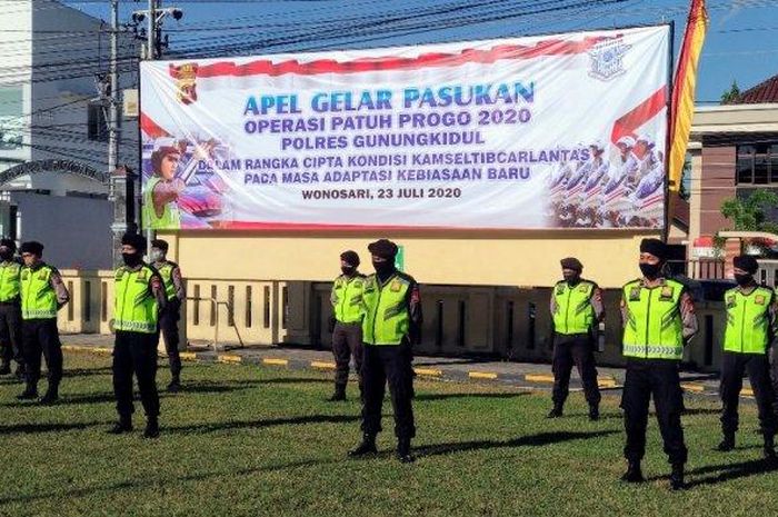 Ditlantas Polda DIY menggelar Operasi Patuh Progo 2020 yang akan berlangsung selama dua pekan mulai 23 Juli-5 Agustus 2020.