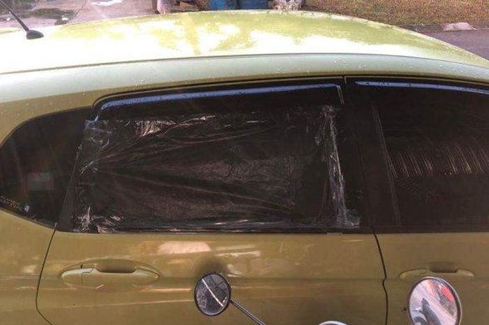 Honda Jazz jadi sasaran maling modus pecah kaca di Sei Panas, kota Batam