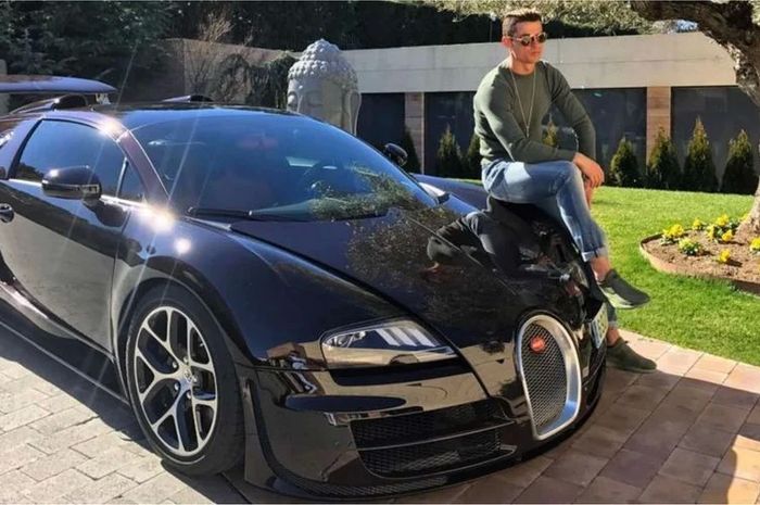 Punya Harta Triliunan Rupiah, Intip Koleksi Supercar Milik Penyerang Juventus Cristiano Ronaldo, Salah Satunya Bugatti Veyron