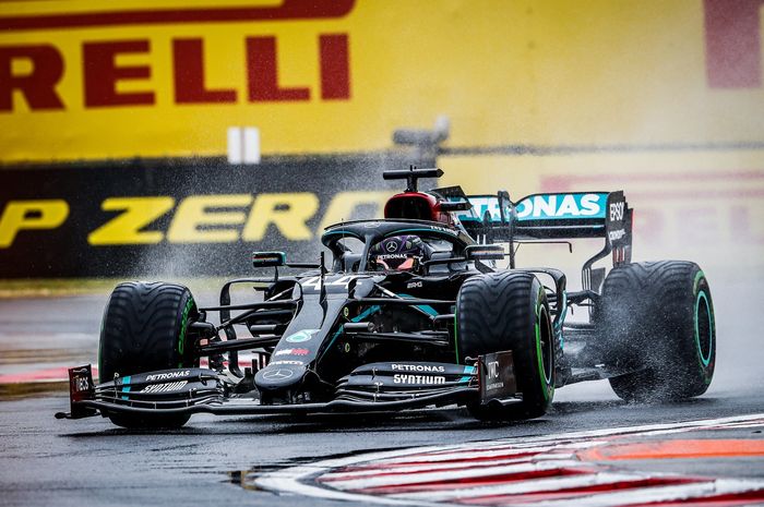 Meskipun berhasil melakukan sapu bersih pada 3 seri pembuka F1 2020, tim Mercedes tidak mau jumawa, kenapa?