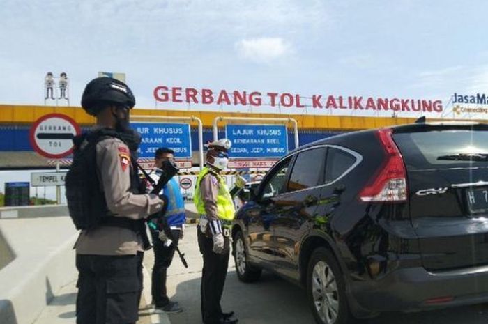 Ilustrasi penjagaan di ruas jalan tol.