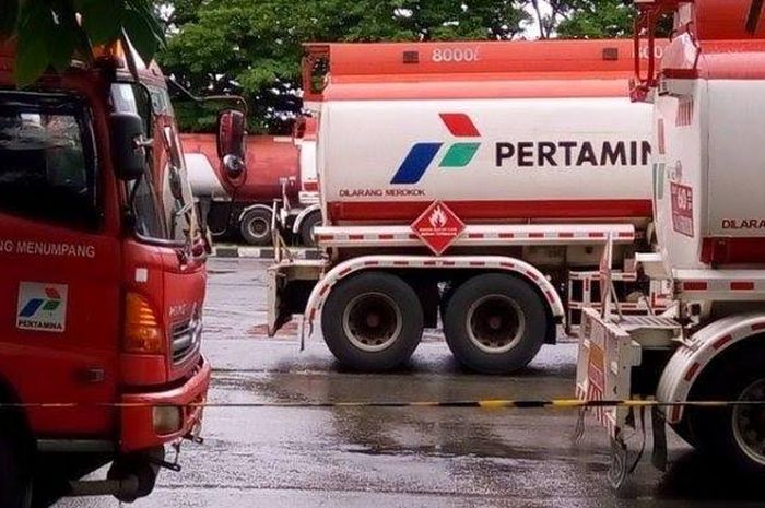 Truk tangki Pertamina di SPBU