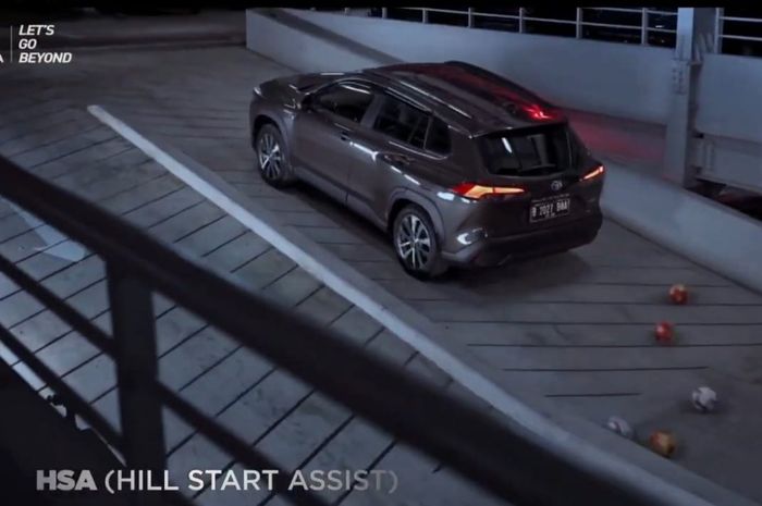 Toyota Corolla Cross Sudah Dilengkapi Fitur Hill Start Assist