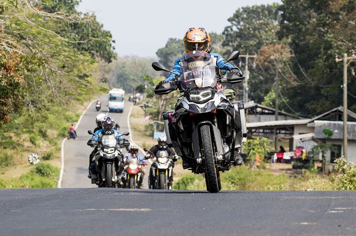 Ikatan Motor Indonesia (IMI) resmi menerbitkan panduan tata cara pelaksanaan touring motor. Isinya cukup lengkap, apa saja kira-kira?