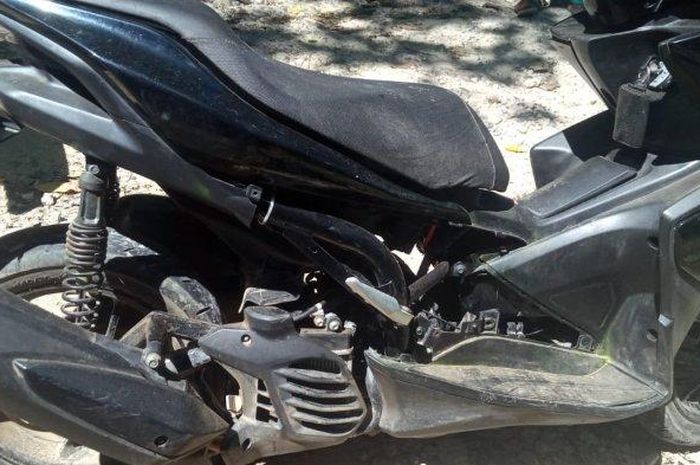 Yamaha Aerox 155 tak bertuan ditinggal dalam kondisi kunci masih tertancap tanpa pelat nomor di Bulukumba, Sulawesi Selatan