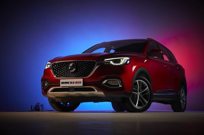 MG Motor Indonesia kasih promo spesial untuk SUV baru mereka yaitu MG HS, gratis isi bensin 6 bulan dan 4 keringanan lainnya.