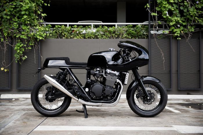 Honda CB1300 cafe racer