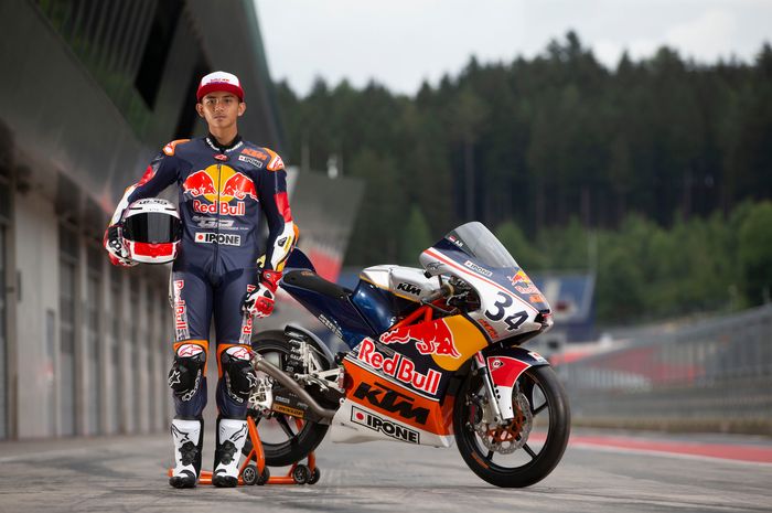 Mario Suryo Aji mendapatkan undangan untuk kembali balapan di Red Bull Rookies Cup 2021