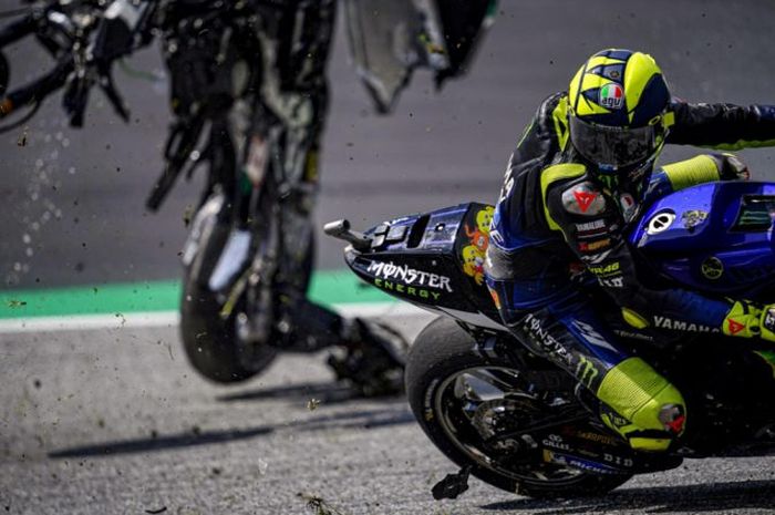 Valentino Rossi bilang Johann Zarco sengaja menutup line Franco Morbidelli di MotoGP Austria, minta hukuman berat buatnya