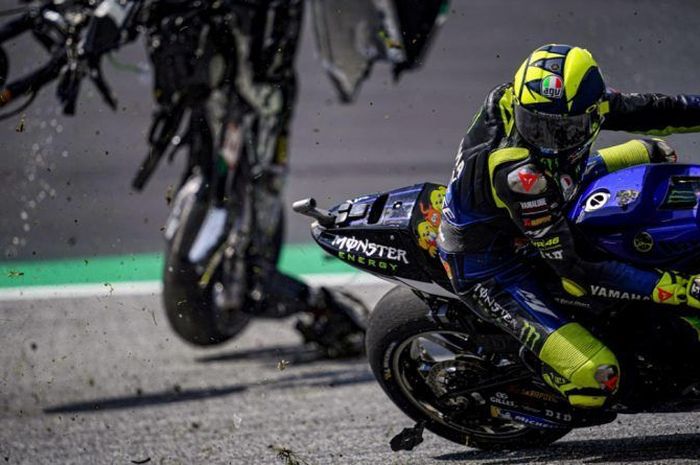 Valentio Rossi nyaris tewas saat menggeber Yamaha YZR-M1