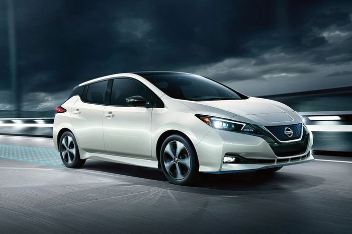Padahal baru launching, tapi mobil listrik Nissan Leaf ternyata sudah siap dikirim ke konsumen dalam waktu dekat.