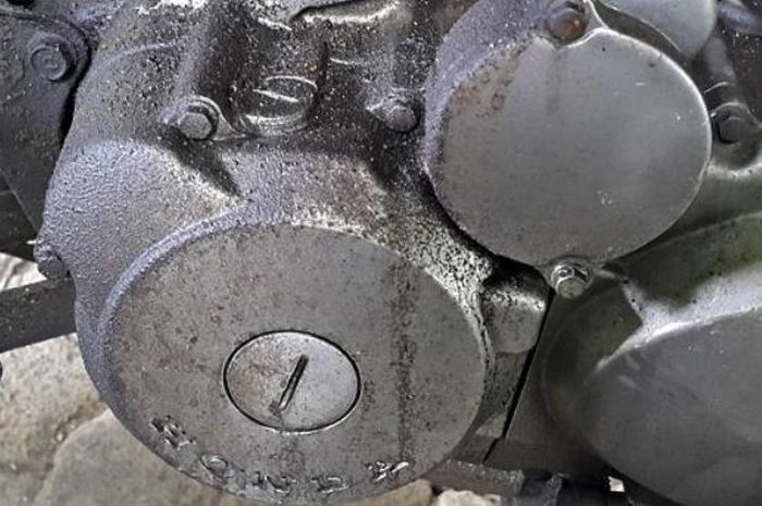 Masalah aliran oli sering muncul pada blok mesin sepeda motor tua.  Cara Membersihkan Kotoran Di Dinding Mesin Mesin, Tidak Sampai Rp 10 Ribu Bisa Mengkilap