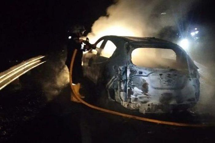 Honda HR-V terbakar hebat di Majalengka, Jawa Barat