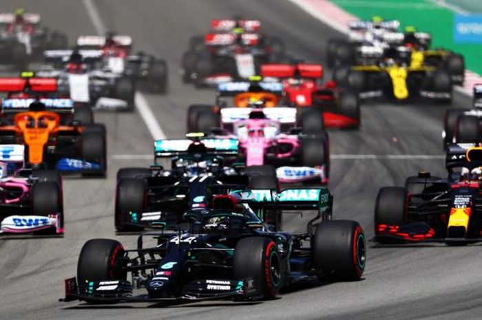 Sepuluh tim Formula 1 telah resmi menandatangani kontrak baru yang akan berlaku 2021 hingga 2025 mendatang.