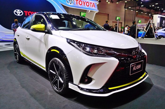 Toyota Yaris dengan paket aksesoris Flash Package