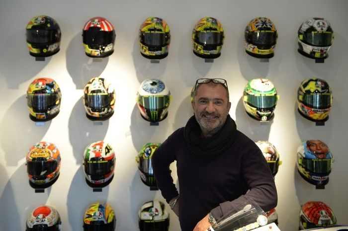 Aldo Drudi merupakan sosok kreatif di balik desain helm Valentino Rossi