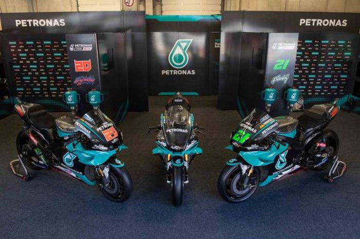 Yamaha YZF-R1 2020 Replika Petronas Yamaha SRT MotoGP bersama Yamaha YZR-R1 tunggangan Fabio Quartararo dan Franco Morbidelli.