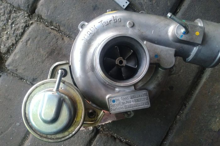 Kondisi turbo mobil diesel yang rusak akibat boost tinggi