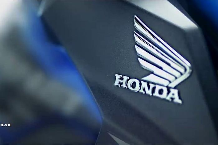 teaser motor sport baru dari Honda yang diklaim Honda CB Hornet 200R.