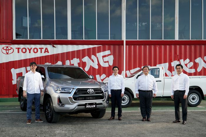 Toyota New Hilux hari ini (27/8) diluncurkan