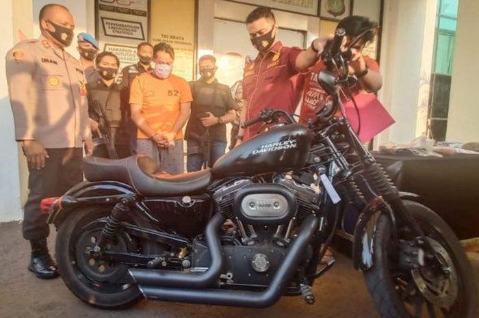 Harley-Davidson Sportster XL 833 R yang sempat dilarikan calon pembeli ketemu di Bogor bersama pelaku