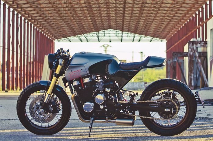 Honda CBX750 cafe racer