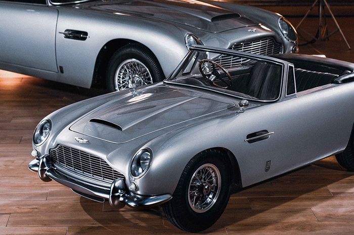 Pabrikan Aston Martin berkolaborasi dengan The Little Car Company belum lama ini merilis Aston Martin DB5 Junior.