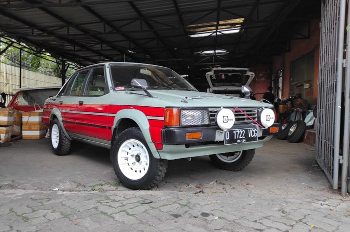 Daihatsu Charmant milik Isa Surya