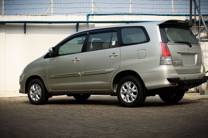 Toyota Kijang Innova Diesel tahun 2010 layak dibeli