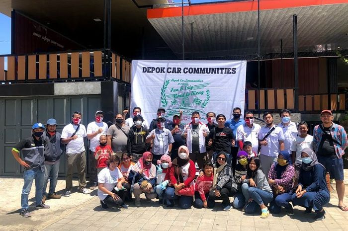 Depok Car Communities mengadakan touring ke Dieng