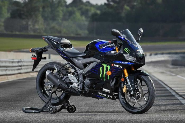 Yamaha YZF-R3 2021 Monster Energy MotoGP Edition resmi mengaspal, YZF-R25 di Indonesia kapan nyusul?
