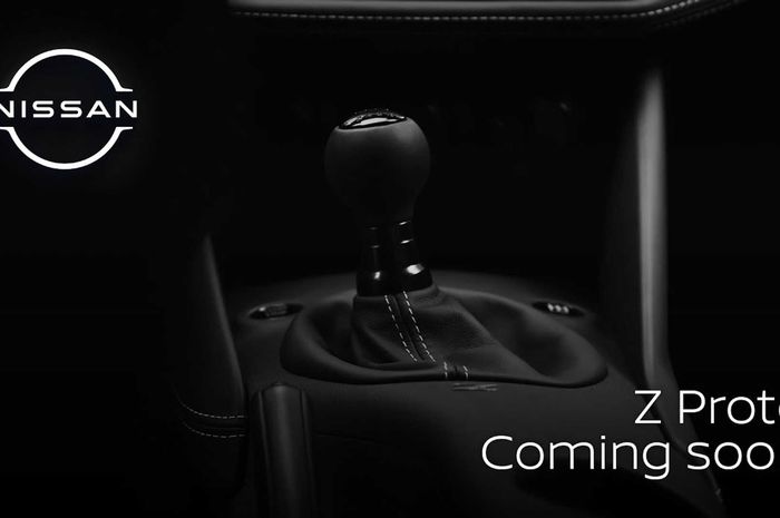 Tuas perseneling manual pada Nissan Z Proto