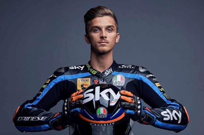 Luca Marini meraih kemengan di Moto2 San Marino 2020